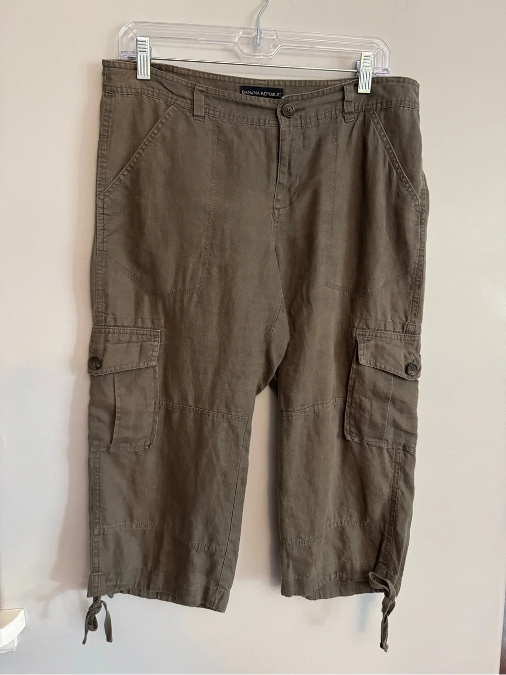 Banana Republic Olive Cargo Capris